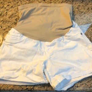 Maternity shorts